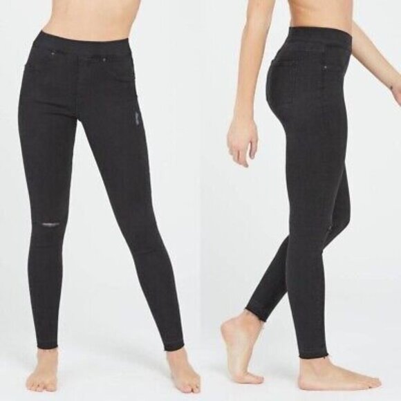 Spanx Black Pull On Distressed Skinny Jeans - Picture 1 of 4